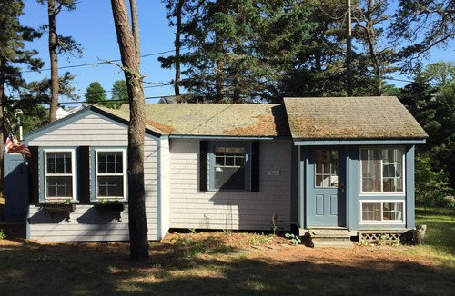 West Chatham Cottage | Delightful Cottage for Two