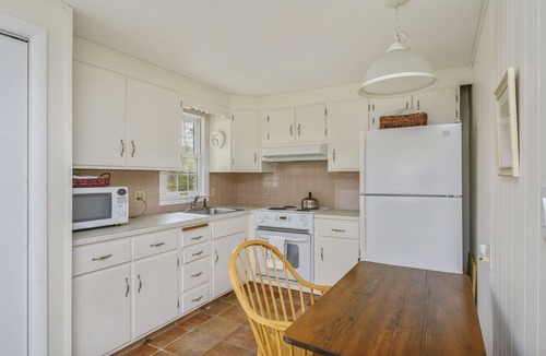 North Eastham House | Delightful Home with In-law Apt. Near Bay
