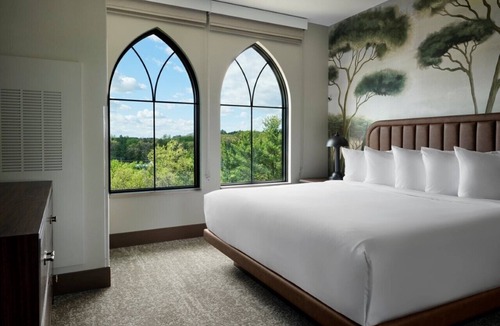 Wisconsin Dells Hotel | Dellshire Resort