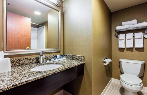 Fargo Hotel | Delta Hotels by Marriott Fargo