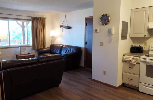 Devils Lake Condo | Deluxe 3 Bedroom 2 Bathroom Top Floor Condo #3