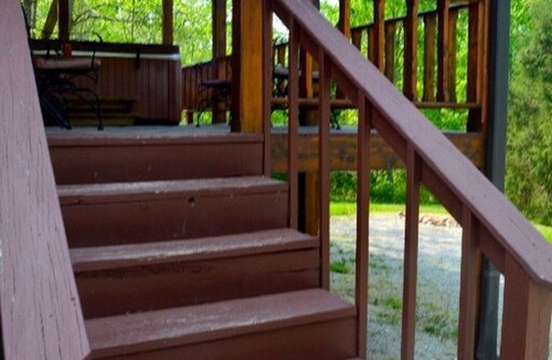 Eckerty Cabin | Deluxe with HOT TUB cabin #20. Located on Patoka Lake in Southern Indiana