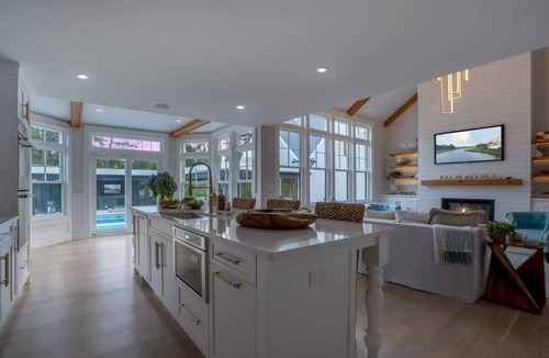 South Dennis House | Dennis Family Oasis: Pool, Hot Tub, & Fire Pit!