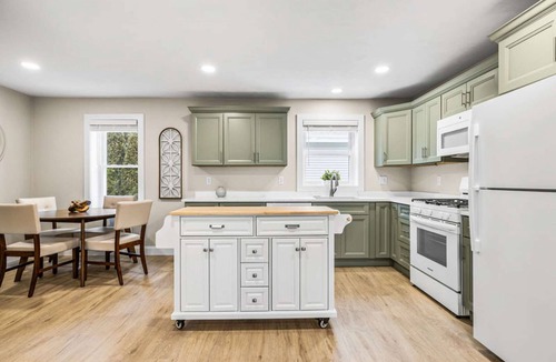 Kingston Apartment | Designer 2BR with Sage Kitchen & Quartz Counters