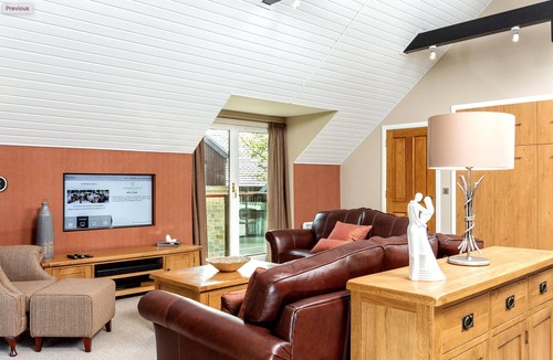 Alexandria House | Detached Lodge at Cameron Club on Loch Lomond with Spa