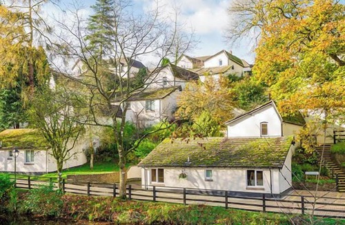 Black Torrington Villa | Devon | Peaceful Country Escape | Pool + Sauna