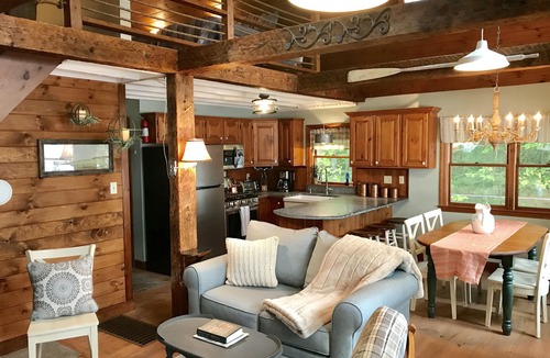 South Effingham Cottage | Direct Lakefront. Swim/Fish/Kayak/Hike/Relax White Mountains & NH Lakes Region.