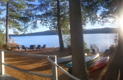 South Effingham Cottage | Direct Lakefront. Swim/Fish/Kayak/Hike/Relax White Mountains & NH Lakes Region.