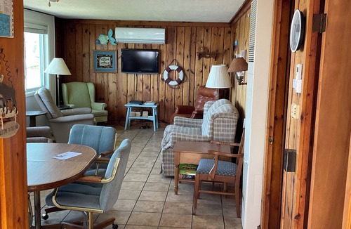 Mears House | Direct silver lake lakefront3 bedroom cottage