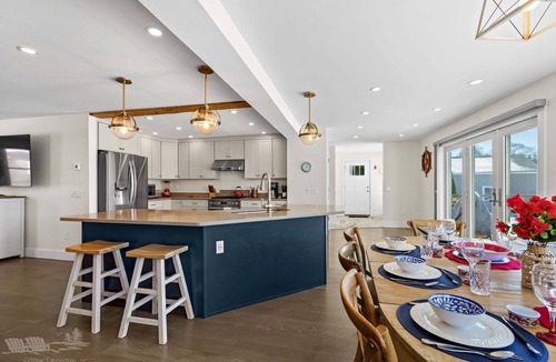 Boothbay Harbor House | Discover SS Boothbay: a spacious 4-bedroom house in picturesque Boothbay Harbor, ME.