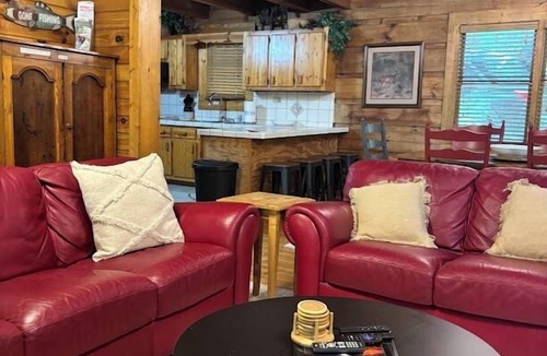 Primrose Cabin | Dockside Cabin | RRG | Hot Tub | Kayaks | Fire Pit