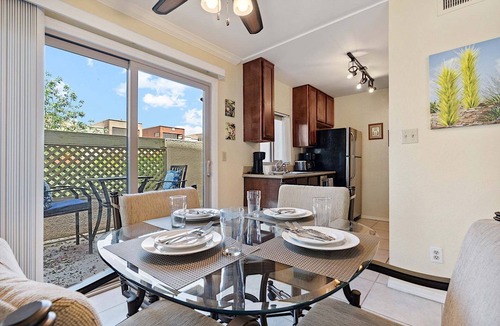 South Scottsdale House | Dog Friendly - 2 Patios Heated Pool, Spa & Fitness