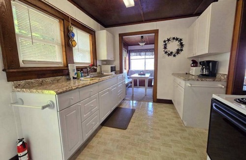 Honor House | Dog-friendly and lakefront home with firepit close to restaurants and shops