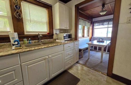 Honor House | Dog-friendly and lakefront home with firepit close to restaurants and shops