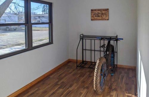 Crosby House | Dog-Friendly Crosby Home with Bike Storage!
