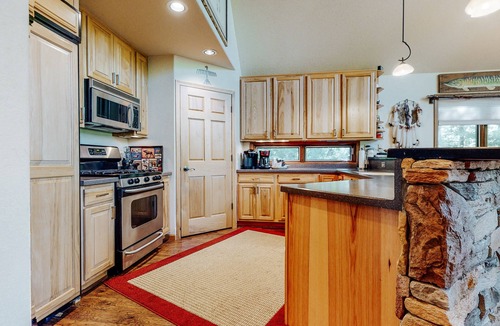 Lac du Flambeau House | Dog-friendly, lakefront dream home w/an indoor sauna & private dock