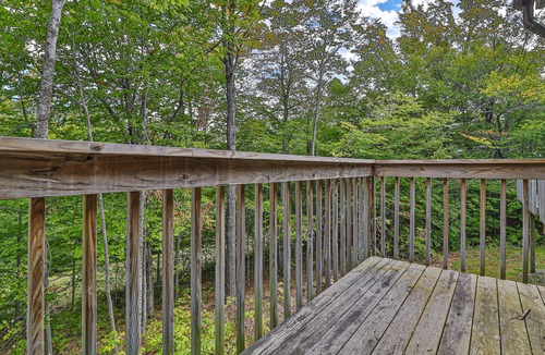 Sunday River Area House | Dog-Friendly Slopeside Condo - Walk to Slopes - Fireplace, Firepit & WiFi