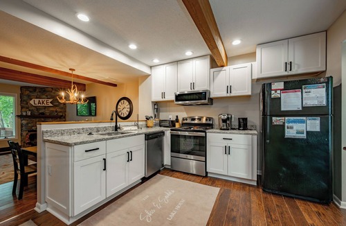 McHenry House | Dog Friendly Townhome w/Hot Tub & Game Room