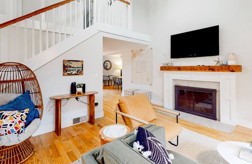York Harbor House | Double Nubble Beachhouse | Nautical-themed house in York with a private pool
