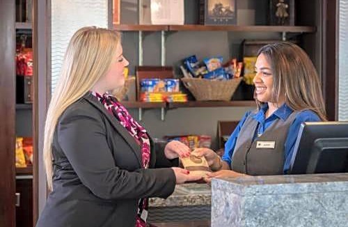 Downtown Cleveland Hotel | DoubleTree by Hilton Cleveland/Downtown Lakeside