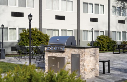 Warwick Hotel | DoubleTree by Hilton Providence Airport Warwick