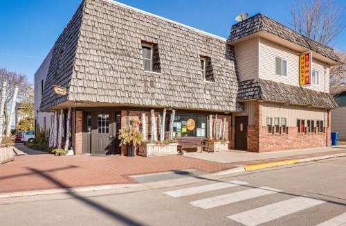Beulah Apartment | Downtown Beulah Pet-Friendly Apt Near Lake & Shops