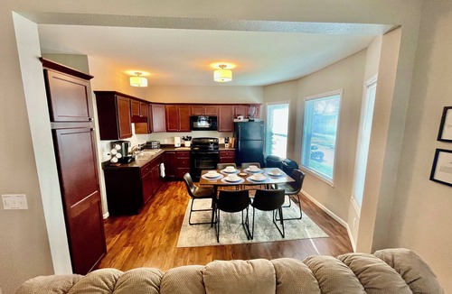 Wisconsin Dells House | Downtown Dells! Outdoor TV! Fire pit+Porch+Patio+Grill+Tons of Amenities!