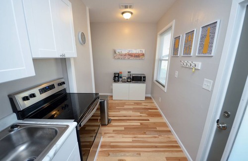 The Gate Apartment | Downtown Gate District Apartment, Convenient To Everything, King Bed (2FR)