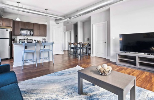 Mile Square Apartment | Downtown Indy Apartment w/Balcony, Pool & Parking