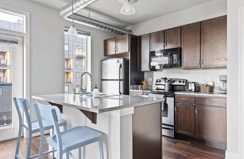 Mile Square Apartment | Downtown Indy Apartment w/Balcony, Pool & Parking