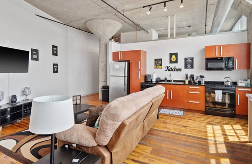 Downtown St. Louis Apartment | downtown loft 1 bedroom