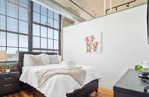 Downtown St. Louis Apartment | downtown loft 1 bedroom