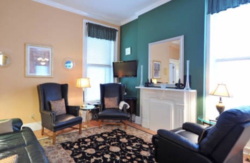 Old Louisville Condo | Downtown Louisville Free WIFI and Parking