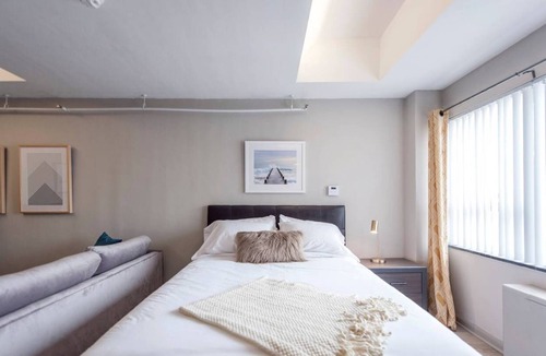 Downtown Louisville Apartment | Downtown Louisville Close To Everything!