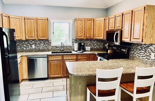 Boyne City Apartment | Downtown Oasis 10 mins to Boyne Mountain. Pet Friendly!