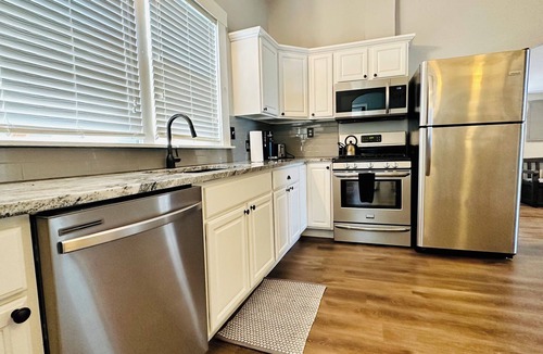Market East District House | Downtown Retreat walkable to Lucas Oil and Gainbridge Fieldhouse