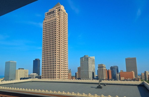 Downtown Cleveland Apartment | Downtown Sq: Stadium, Casino, Rock Hall, Clinic