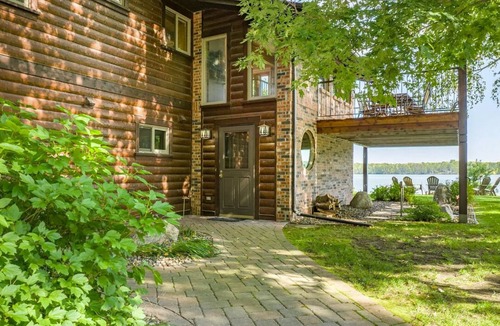 Crosslake Cabin | Dream Island Cabin — Whitefish Chain Lakefront, Hot Tub, 4BR, Sleeps 10