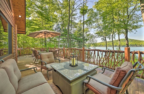 Boyne Falls Cabin | Dreamy Cabin Steps to Thumb Lake: Swim & Fish