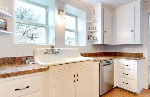 Pine Point House | Driftwood Cottage