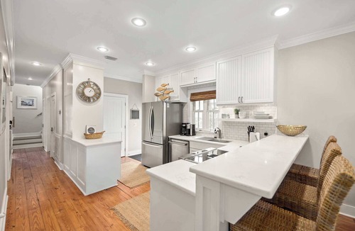 Seacrest House | Driftwood Place Cottage with Heated Pool & Bikes