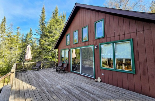 Drummond Island Cottage | Drummond Island Hotel & Vacation Homes - Cream City Cottage