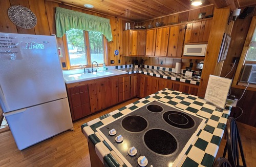 Drummond House | Drummond Island Hotel & Vacation Homes - Camp McGinnis