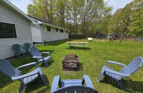 Drummond House | Drummond Island Hotel & Vacation Homes - Inland Retreat