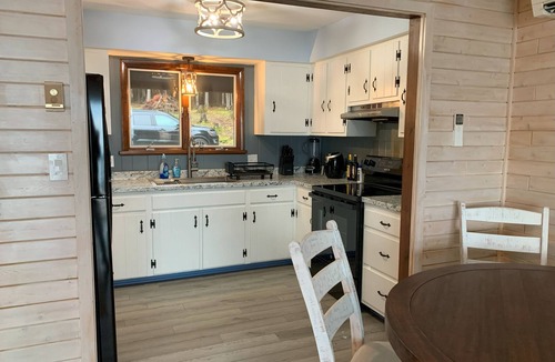 Drummond House | Drummond Island Hotel & Vacation Homes - Island Dream Inn