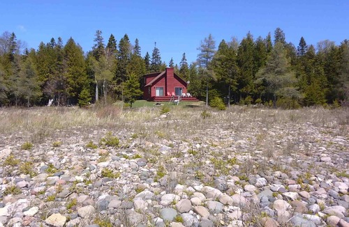 Drummond Island House | Drummond Island Hotel & Vacation Homes - Star Gazer Cottage