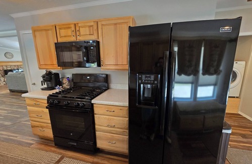 Drummond House | Drummond Island Hotel & Vacation Homes - Goin' Ride Inn