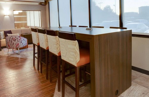Buechel Hotel | Drury Inn & Suites Louisville East