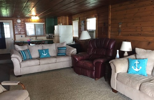 Houghton Lake Cottage | Due North Cottage of Houghton Lake