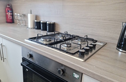 Glenisla Apartment | Dundee City Apartment with 3 Bedrooms